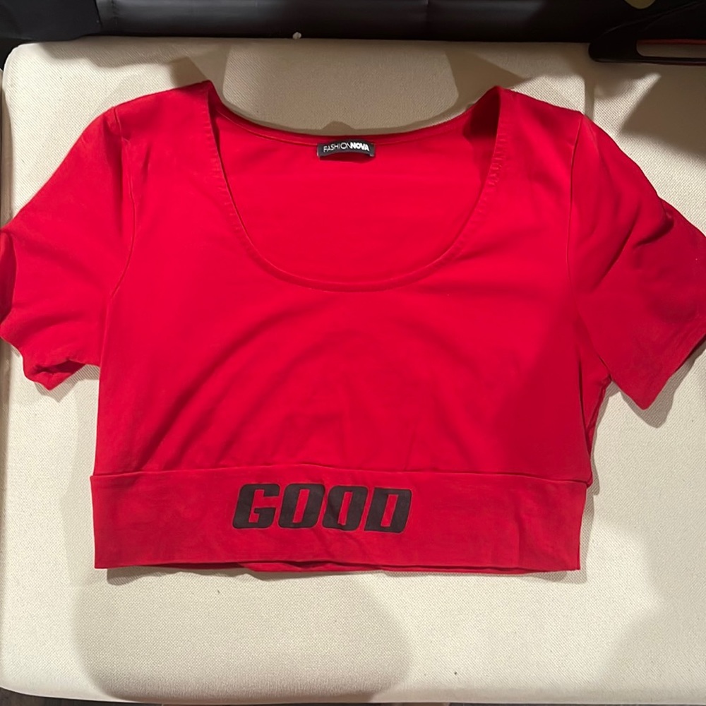 Crop top